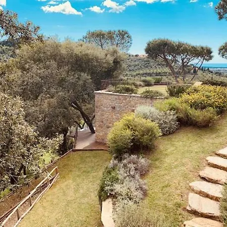 Farm stay Podere Il Castellaccio *